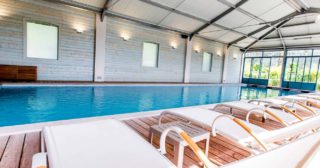 Piscine intérieur et chauffée à 29°C toute l'année